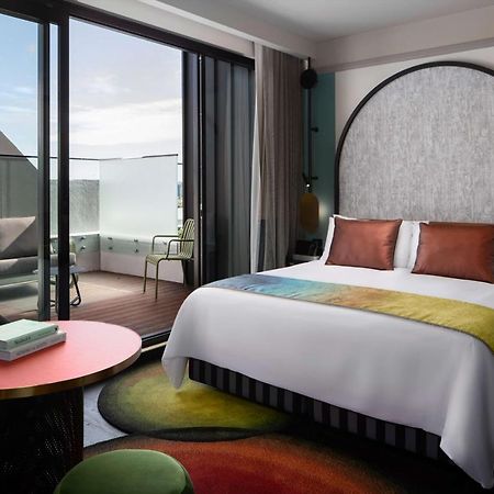 فندق Qt نيو كاسل المظهر الخارجي الصورة A room at the hotel