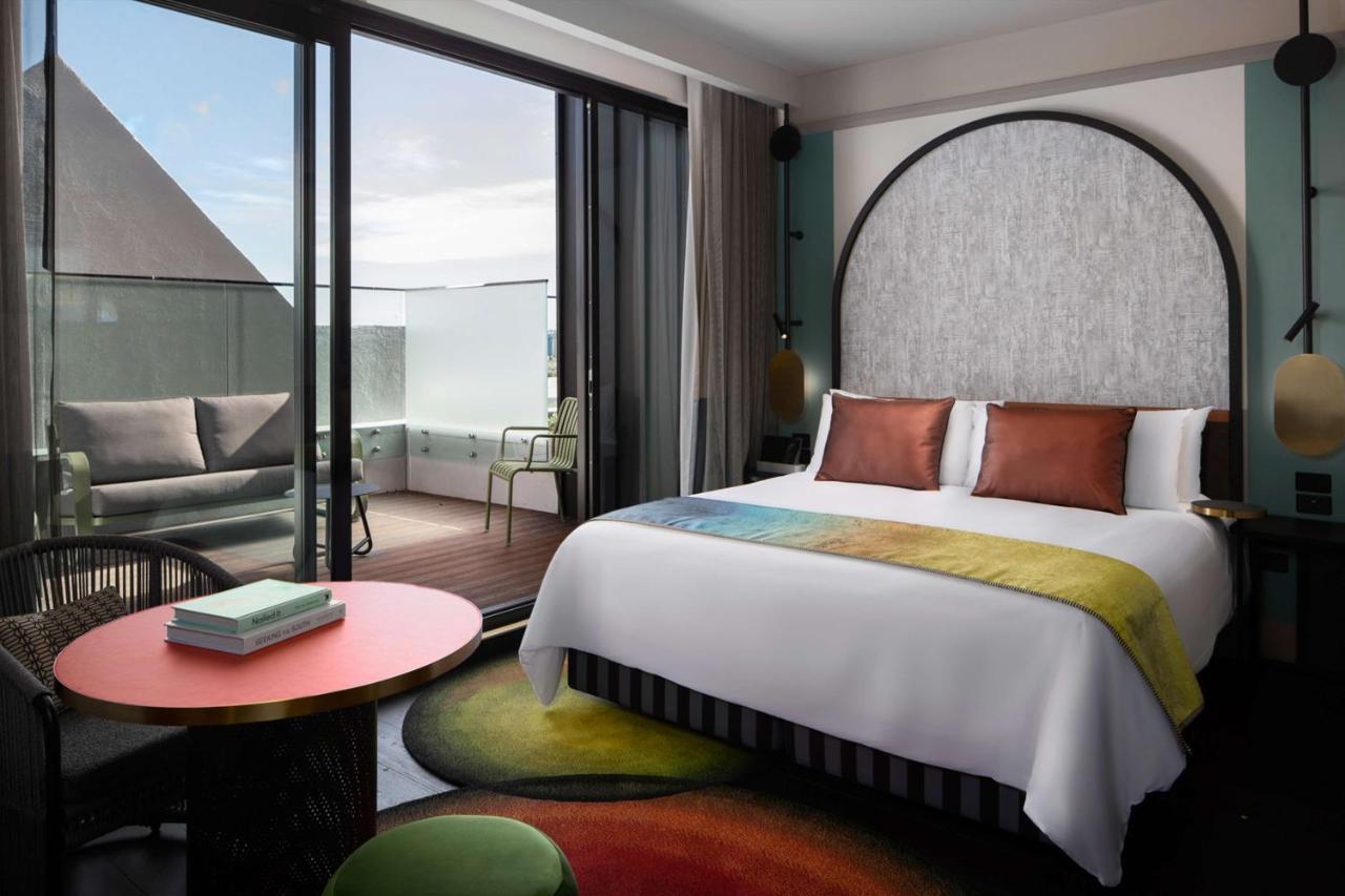 فندق Qt نيو كاسل المظهر الخارجي الصورة A room at the hotel