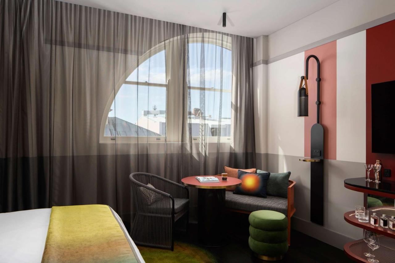 فندق Qt نيو كاسل المظهر الخارجي الصورة A room at the hotel