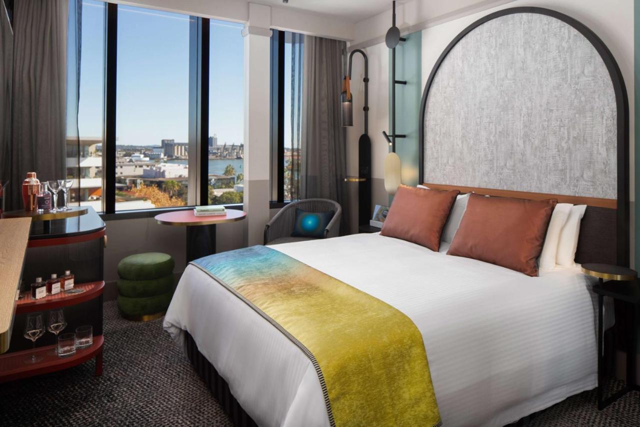 فندق Qt نيو كاسل المظهر الخارجي الصورة A room at the hotel