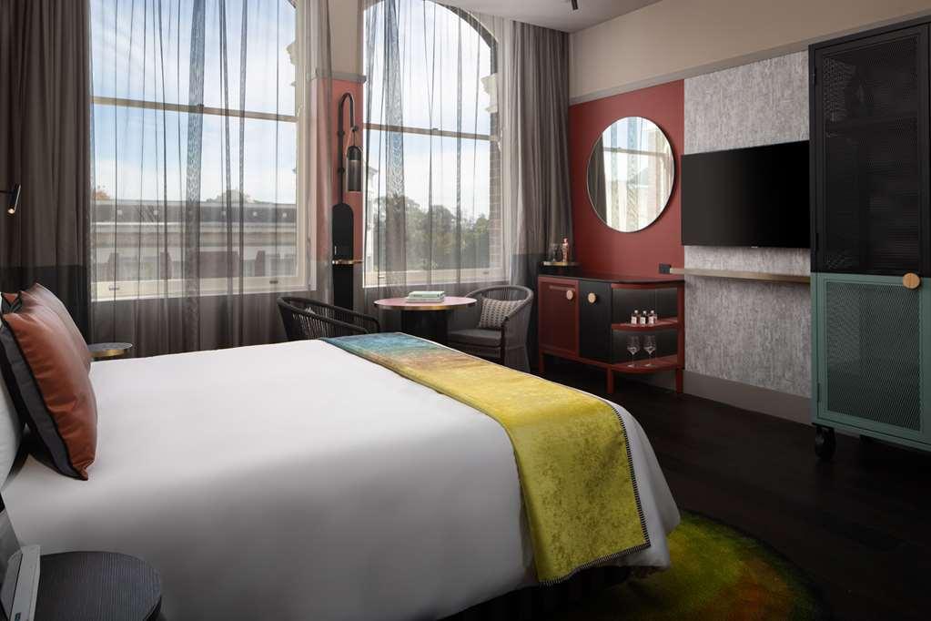 فندق Qt نيو كاسل الغرفة الصورة A room at the hotel